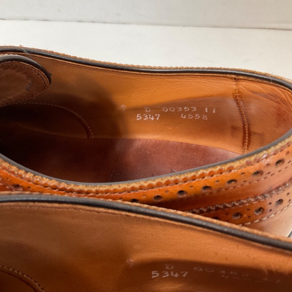 Allen Edmonds Sanford Men\'s Dress Shoes 9 D Brown Leather Cap Toe Medallion main image 4